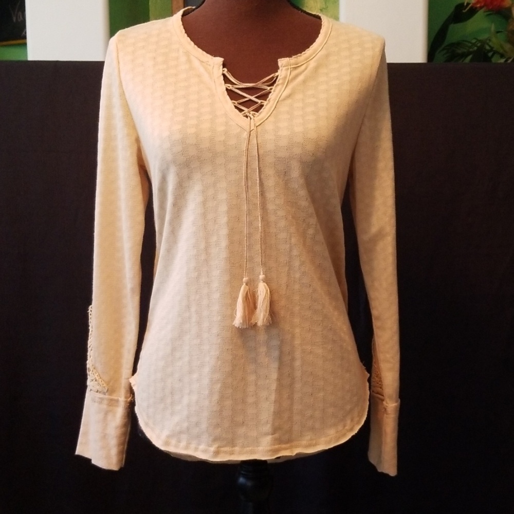 NEW American Rag V Neck Style Shirt